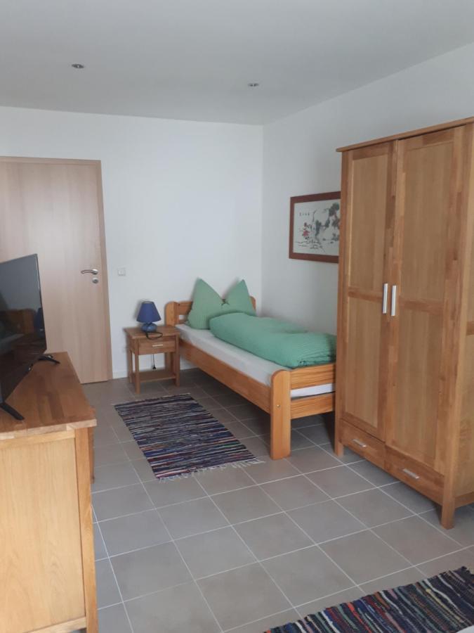 Siebler Uebernachtungen Am Bauernhof Apartment Wolnzach Bagian luar foto