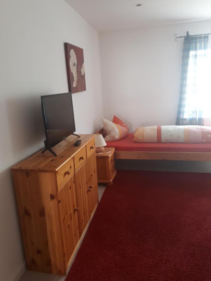 Siebler Uebernachtungen Am Bauernhof Apartment Wolnzach Bagian luar foto
